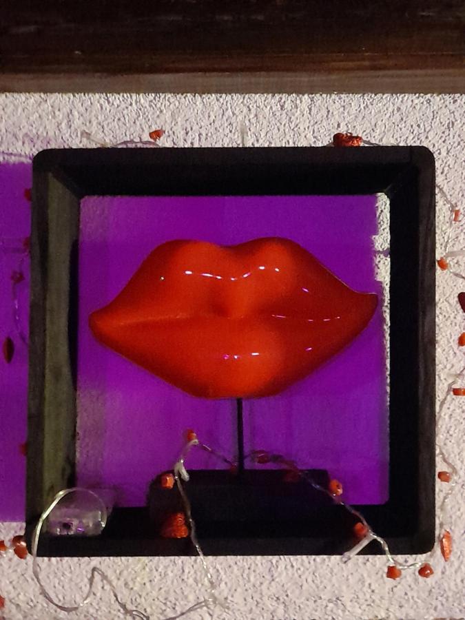 Love Room Le Rouge Et Noir بارْ المظهر الخارجي الصورة