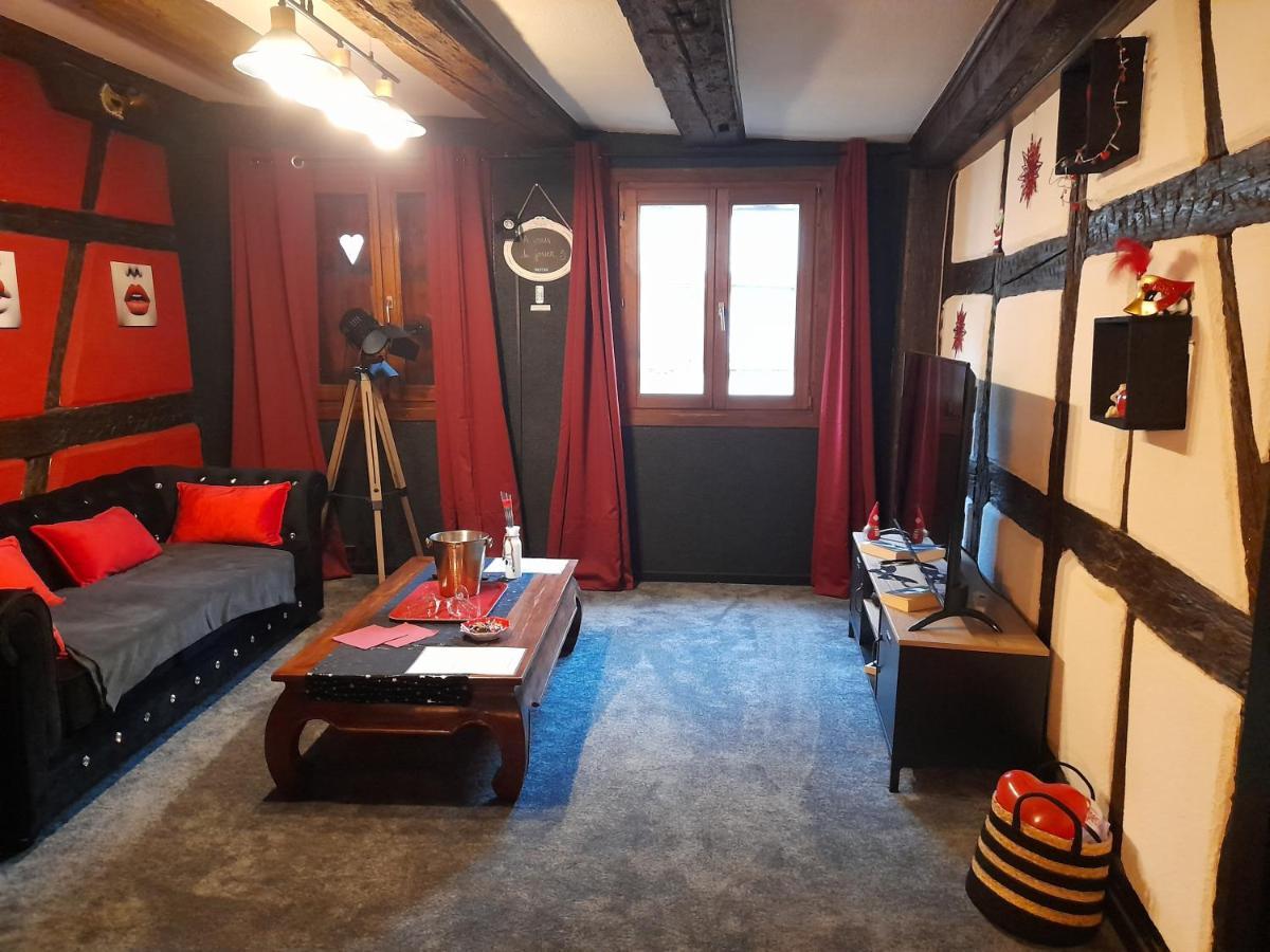 Love Room Le Rouge Et Noir بارْ المظهر الخارجي الصورة