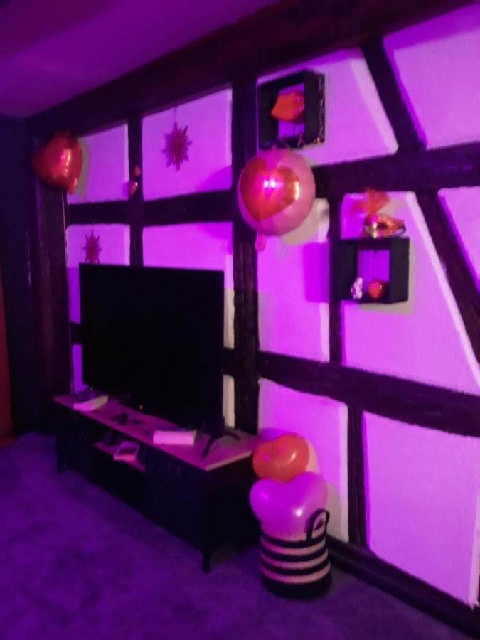 Love Room Le Rouge Et Noir بارْ المظهر الخارجي الصورة